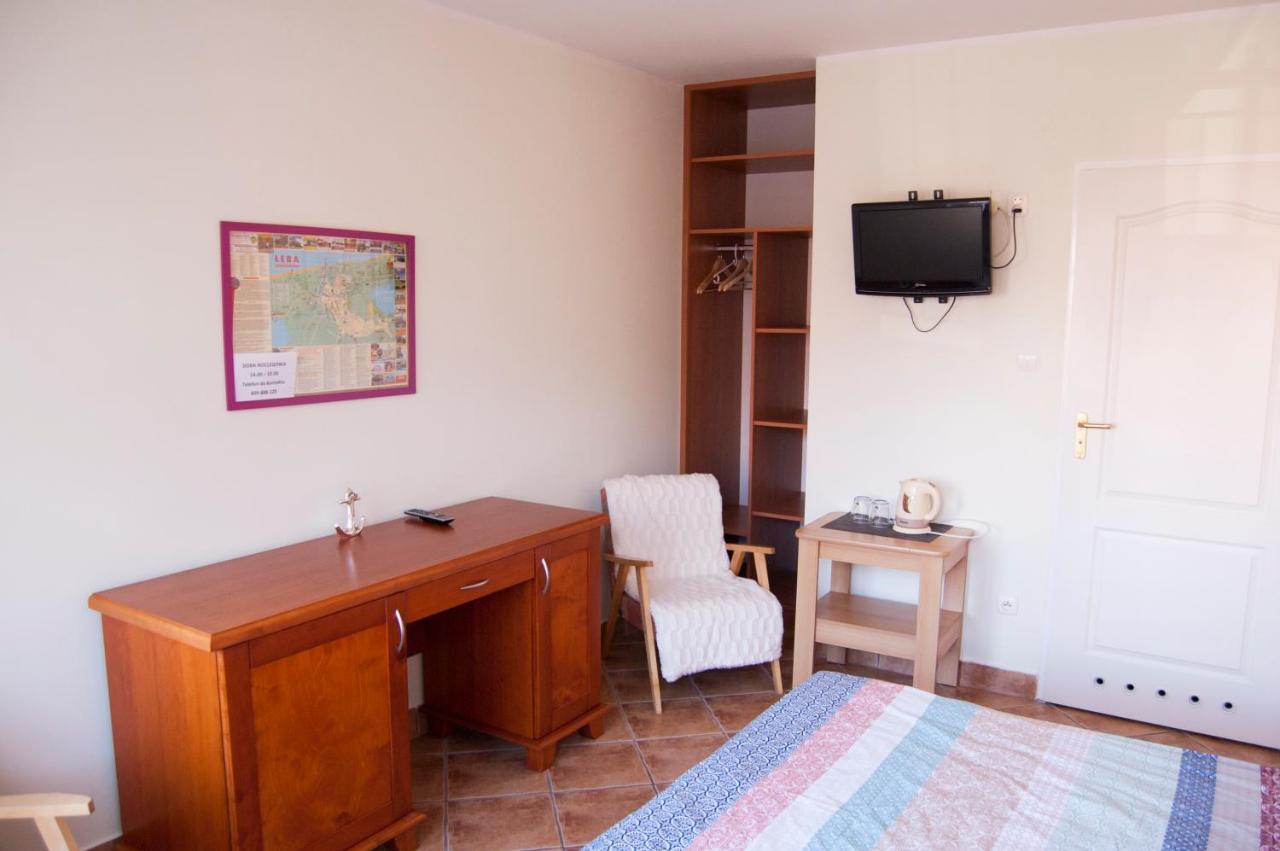 Bed And Bread Apartment Leba Exterior photo